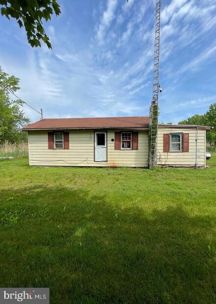 42 Marshalltown Rd, Salem, NJ 08079
