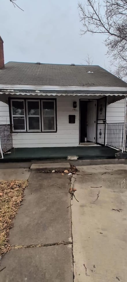 7761 Artesian St, Detroit, MI 48228