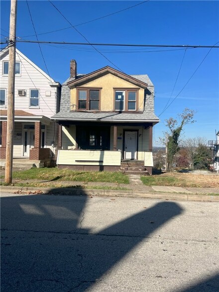 2319 Jenny Lind St, McKeesport, PA 15132