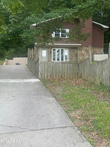 4908 Nickle Rd, Knoxville, TN 37921
