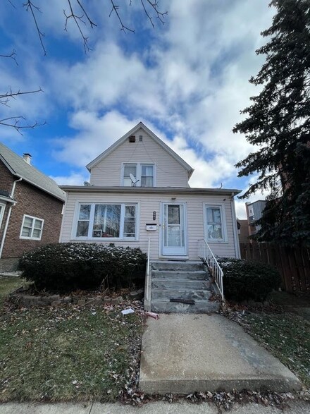 2641 S 61st Ct, Cicero, IL 60804