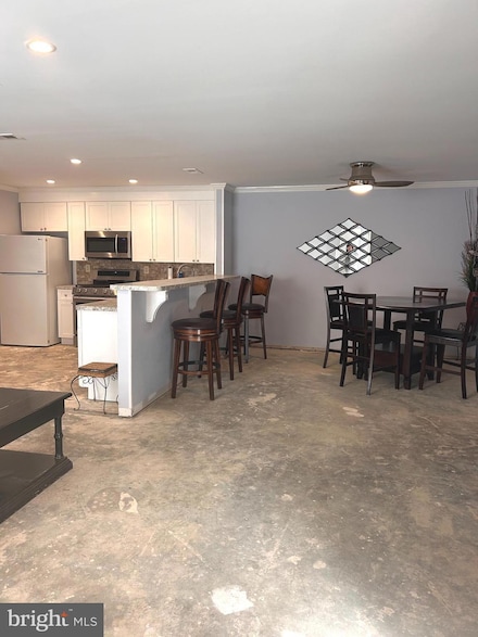 20 Versailles Ct, Trenton, NJ 08619
