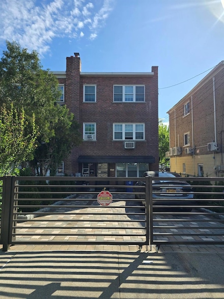 274 Graff Ave Unit Ground Floor, Bronx, NY 10465