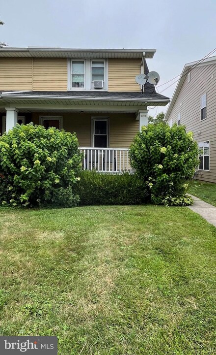 205 W 7th St, Lansdale, PA 19446