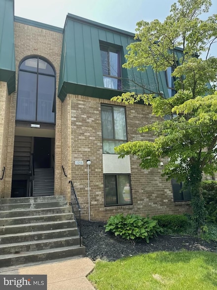 1034 Brinker Dr Unit 302, Hagerstown, MD 21740