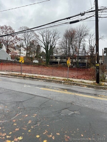 166 Hollow Tree Ridge Rd, Darien, CT 06820