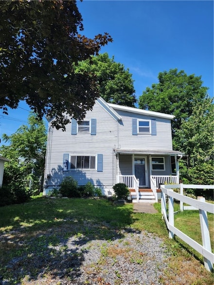 19 Grove Ave, Auburn, NY 13021
