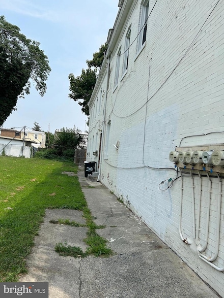 2017 Orthodox St, Philadelphia, PA 19124