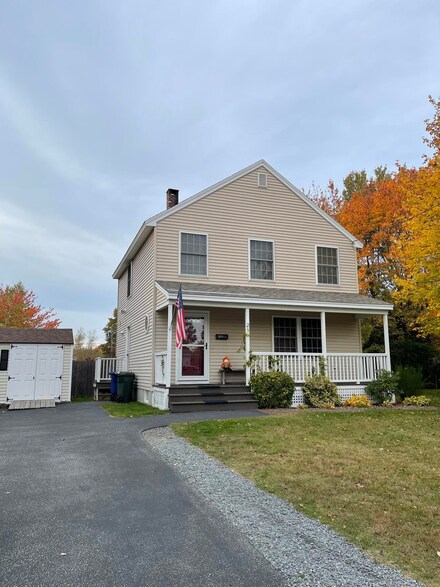 25 Lubec St, South Portland, ME 04106