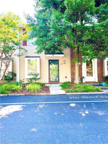 2759 Cottage Place, Greensboro, NC 27455