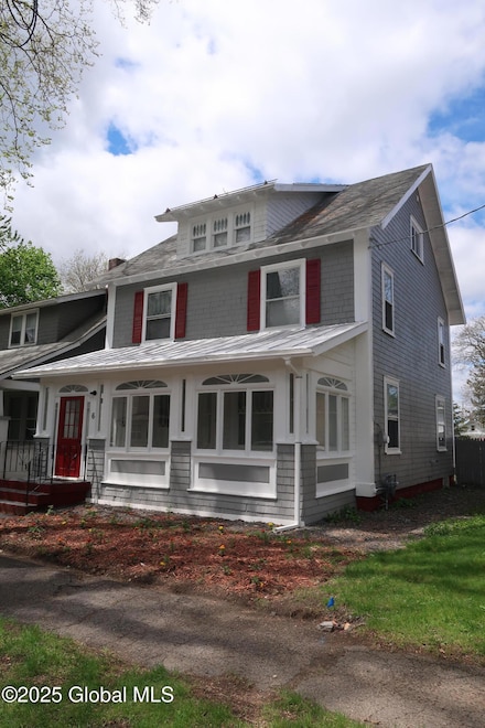 6 Alvey St, Schenectady, NY 12304