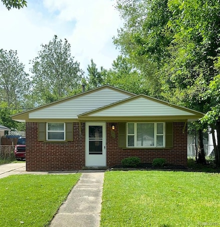 195 W Columbia Ave, Pontiac, MI 48340