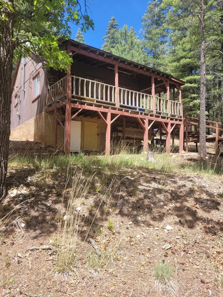 49 N Loop Rd, Cloudcroft, NM 88317