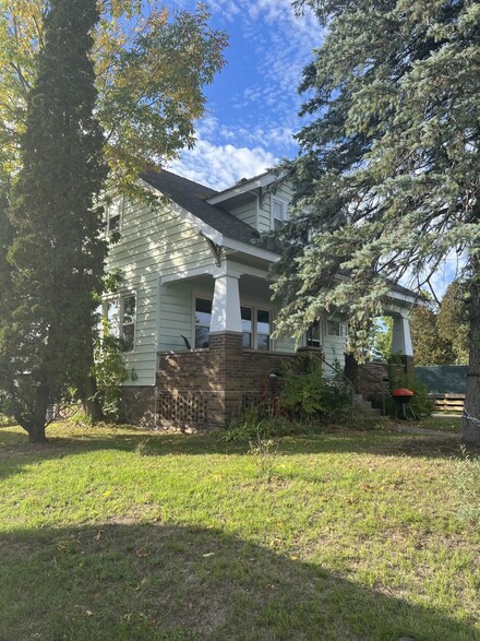 112 2nd St N, Stevens Point, WI 54481