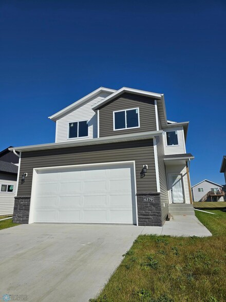 6379 83rd Ave S, Horace, ND 58047