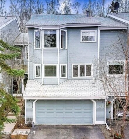 6623 Cimarron Cir, Anchorage, AK 99504