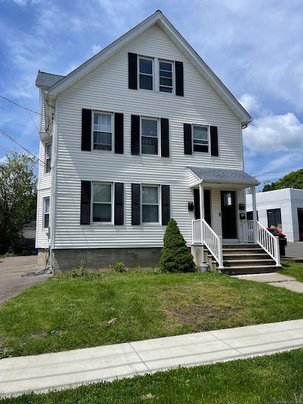 15 Nesbit Ave, West Hartford, CT 06119