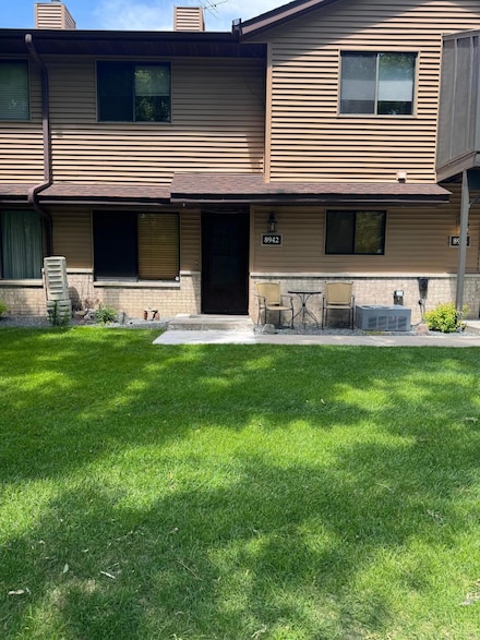 8942 Underwood Ln N Unit 8942, Maple Grove, MN 55369