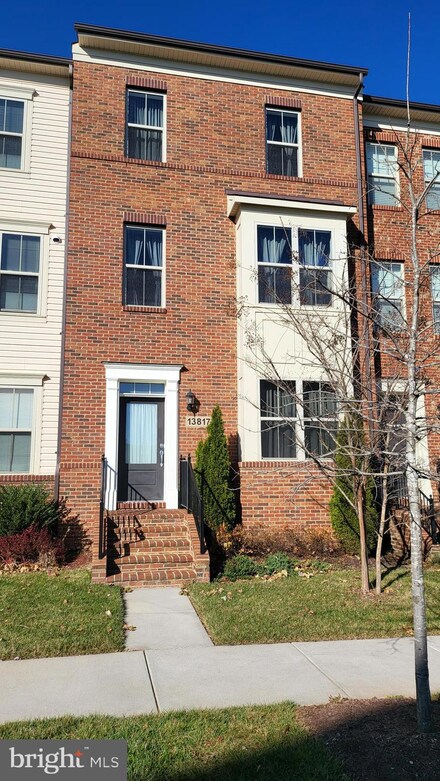 13817 Byrne Park Dr, Clarksburg, MD 20871