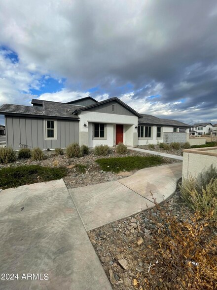 4823 S Duffy, Mesa, AZ 85212
