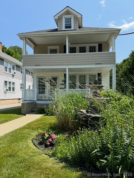60 Washington St Unit 2nd Floor, Stonington, CT 06355