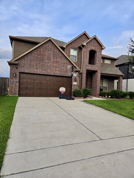 19003 Bene Vista Dr, Houston, TX 77084