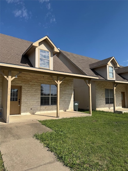 126 Sandstone Dr, Jarrell, TX 76537