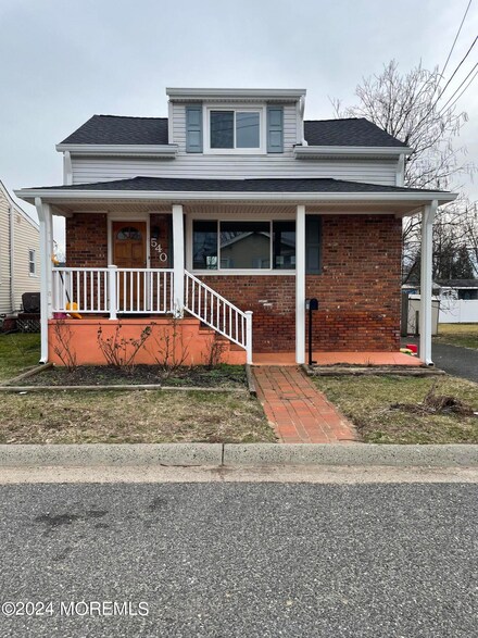 540 Cambridge Ave, Union Beach, NJ 07735
