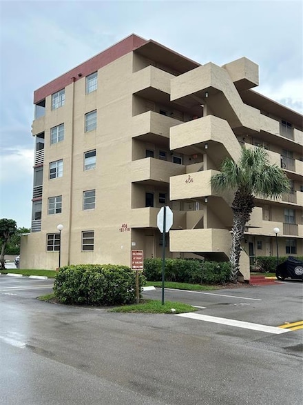 406 NW 68th Ave Unit 307, Plantation, FL 33317