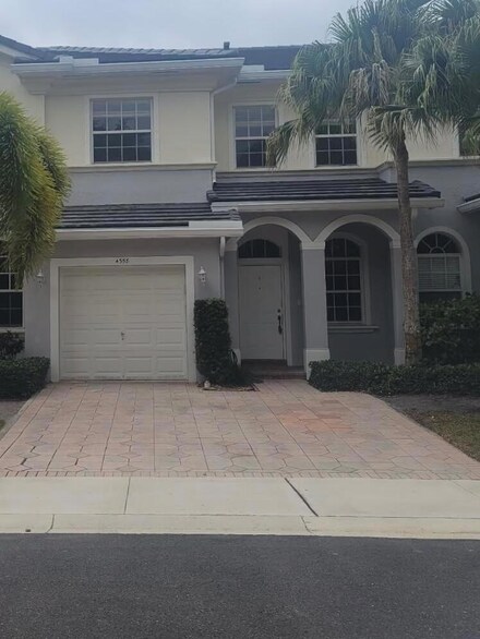 4358 Legacy Ct, Delray Beach, FL 33445