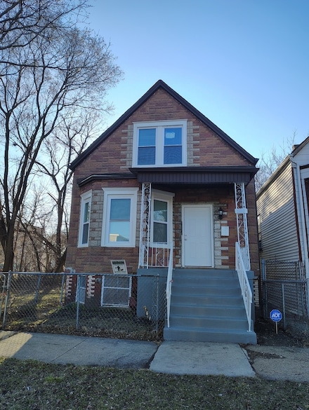 5950 S Laflin St, Chicago, IL 60636