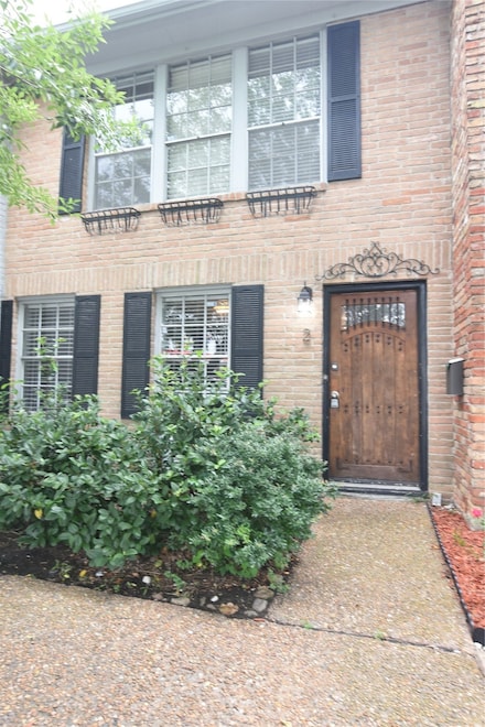 940 Wycliffe Dr Unit 2, Houston, TX 77079
