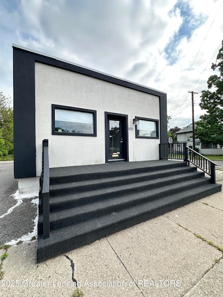 600 E Cavanaugh Rd, Lansing, MI 48910