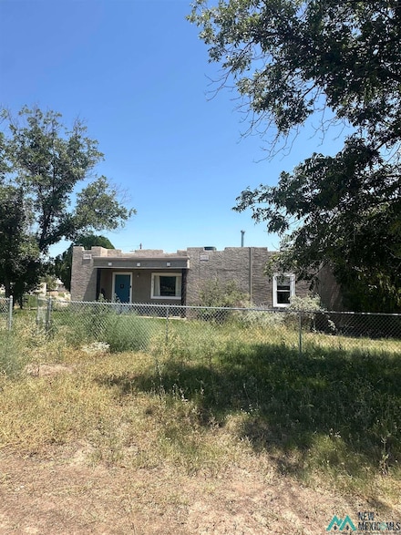 911 N Kentucky Ave, Roswell, NM 88201