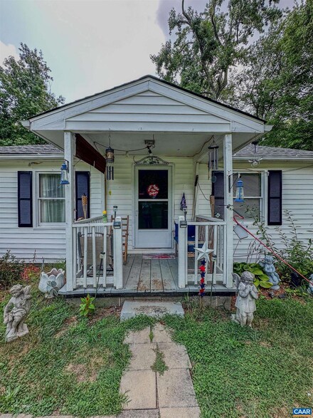 5493 Broad Street Rd, Louisa, VA 23093
