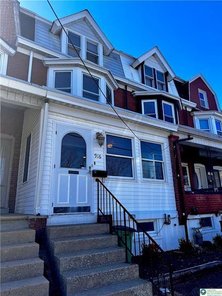 916 S 6th St, Allentown, PA 18103