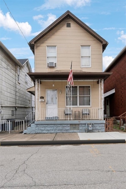 213 Fleet St, Braddock, PA 15104