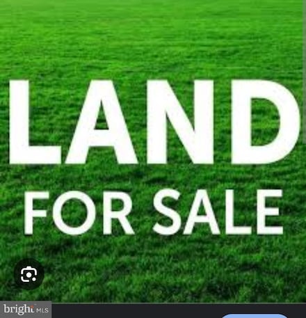 1672 Cooper St, Deptford, NJ 08096