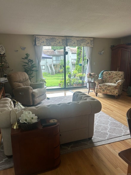 7 Harbour Village Unit A, Branford, CT 06405