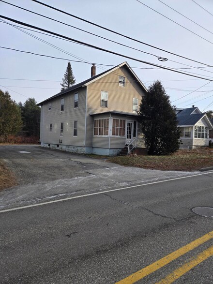 35 Townsend Rd, Augusta, ME 04330