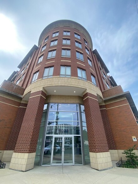 6000 N Cicero Ave Unit 407, Chicago, IL 60646