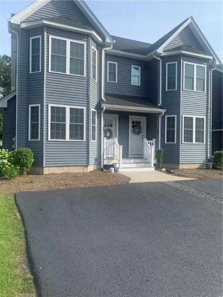 20 Winston Way, Johnston, RI 02919