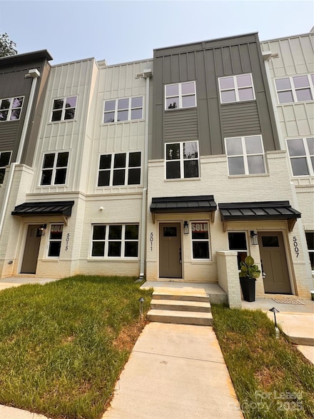 5011 Nimes Rd, Charlotte, NC 28208