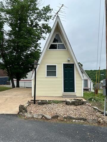 410 Mohican Ln, Lampe, MO 65681