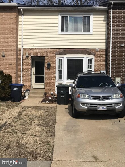 1922 Valley Terrace SE, Washington, DC 20032
