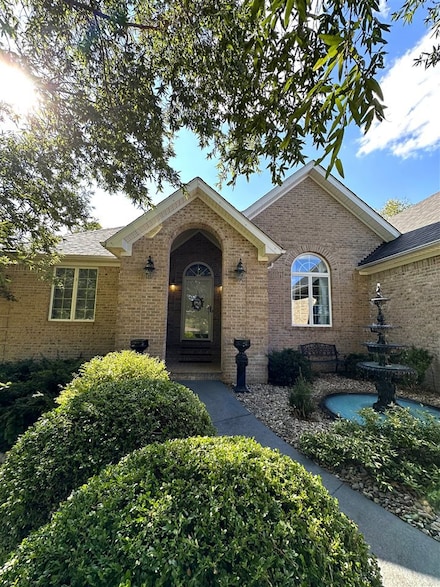 42 Clubhouse Ln, Glasgow, KY 42141
