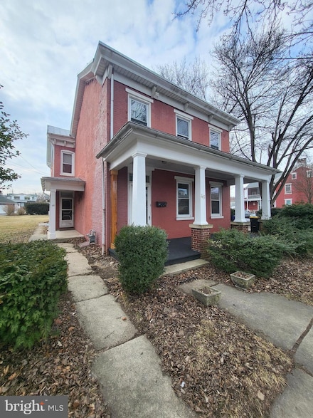 48 W Penn Ave, Robesonia, PA 19551