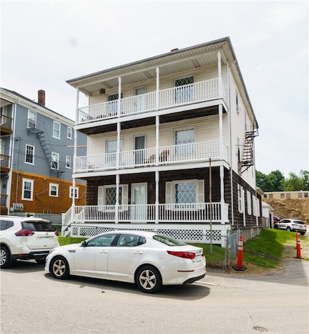 32 Bouvier Ave Unit 3, Manville, RI 02838