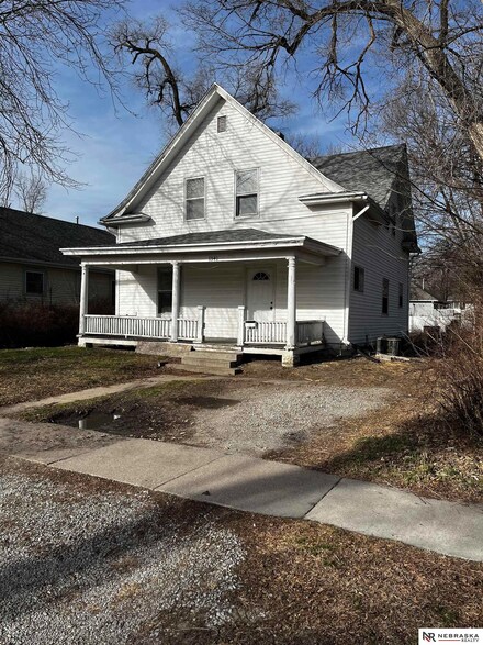 1541 N 26th St, Lincoln, NE 68503