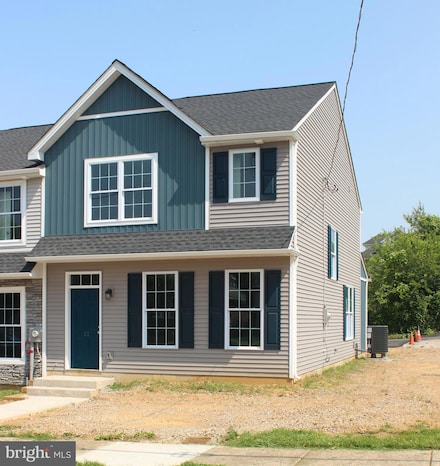 21 Kiernan Ave, Hellertown, PA 18055